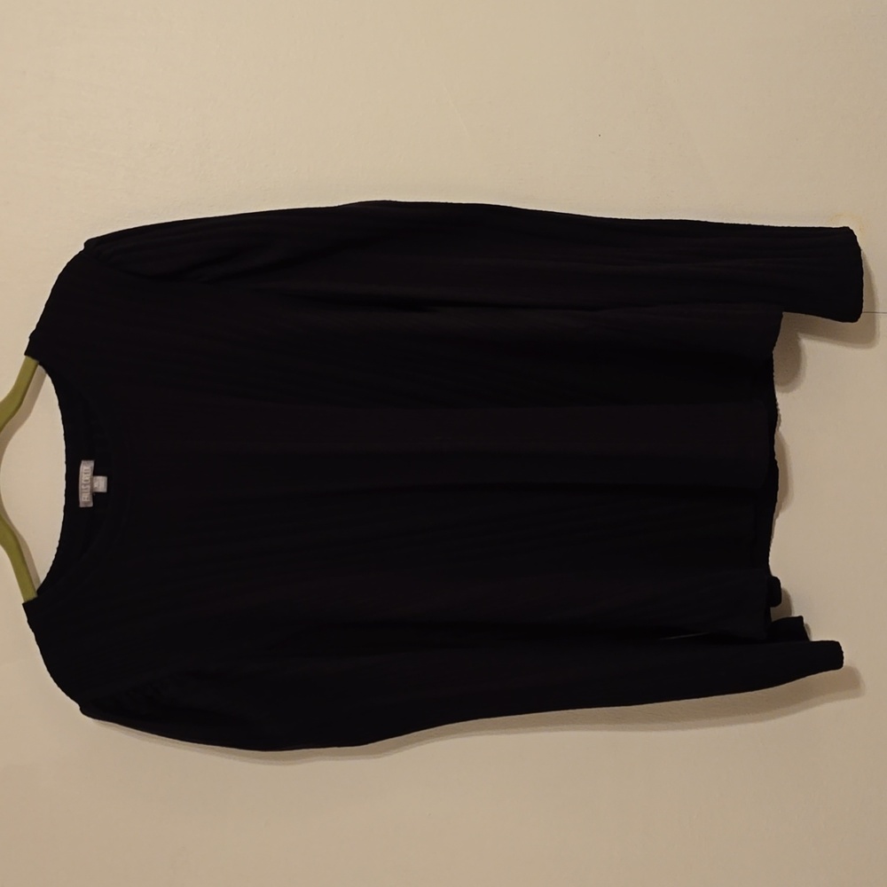 Falls Creek Black Ribbed Puffy Sleeve Top in XL